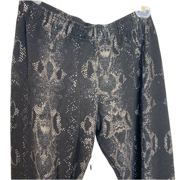 Monrow Women’s Black Casual Silver Python Snake Print Jogger Pants XS - Picture 3 of 9